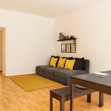 Cosy 2 Bedroom Apartment For 8 In Berlin Neukolln Exterior foto
